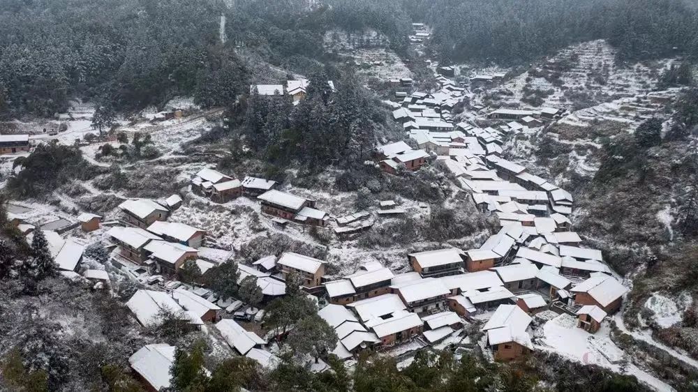 龍巖市長(zhǎng)汀縣丁屋嶺村。邱嘉瑞攝